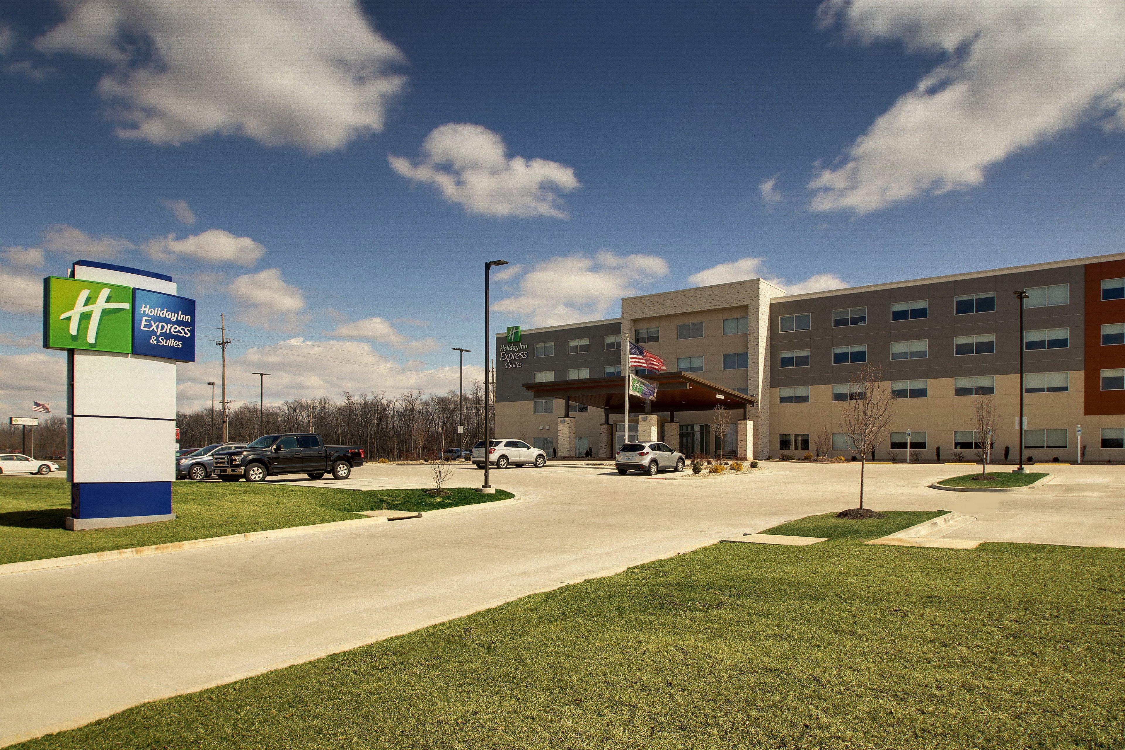 Holiday Inn Express & Suites - Mount Vernon By Ihg Exterior foto